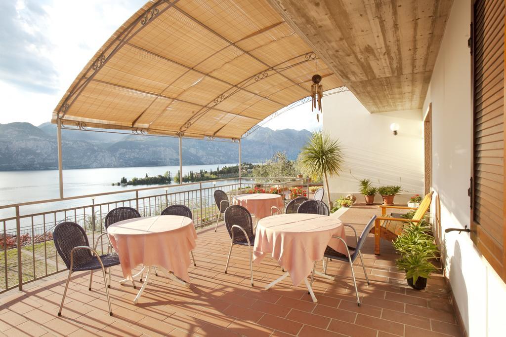 Residence le Balze Malcesine Extérieur photo