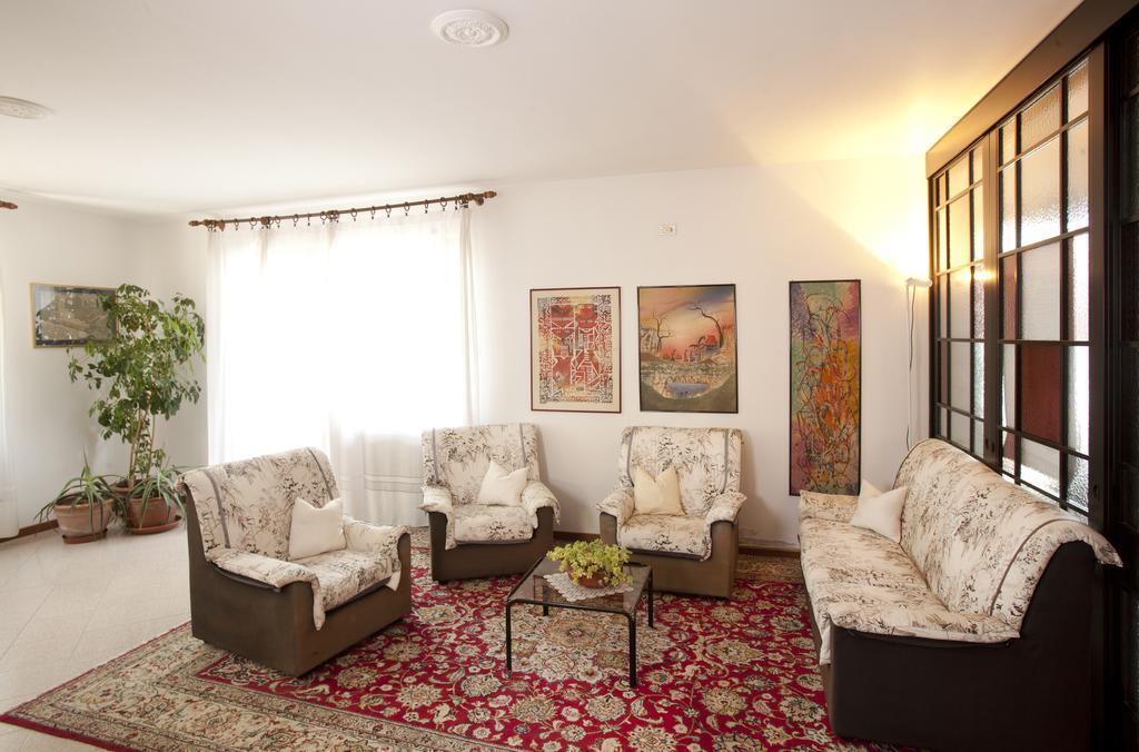 Residence le Balze Malcesine Extérieur photo